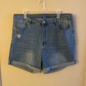SHEIN High waist shorts